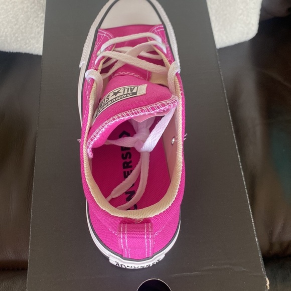 CONVERSE CHUCK TAVLOR ALL STAR MADISON
SNEAKER - FUSCHIA NEW WITH BOX. #1 - Picture 5 of 11